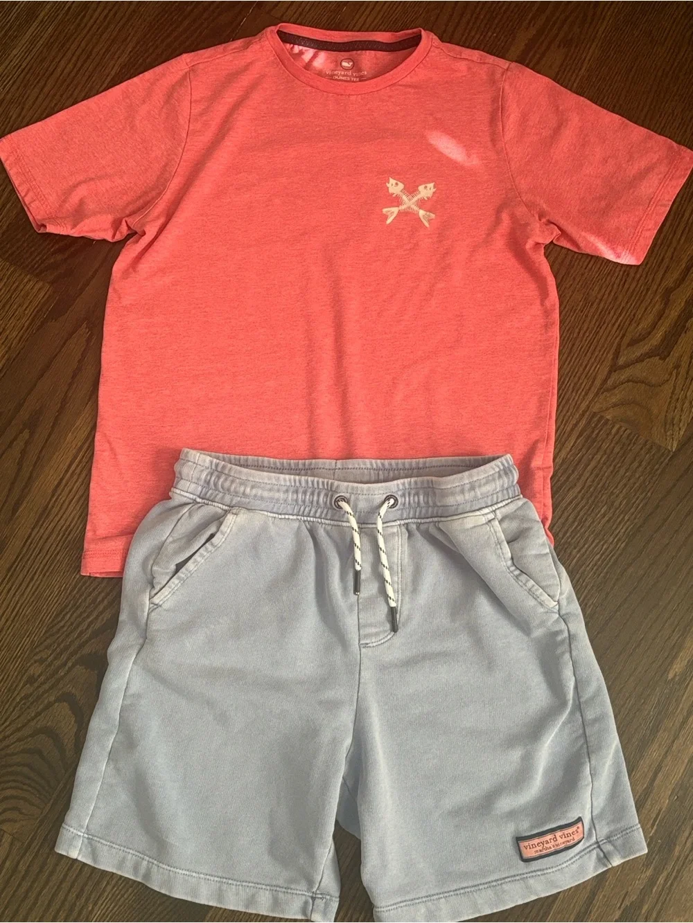 Vineyard Vines boys Pink Tee T-shirt and Light Blue Shorts set Medium 12-14